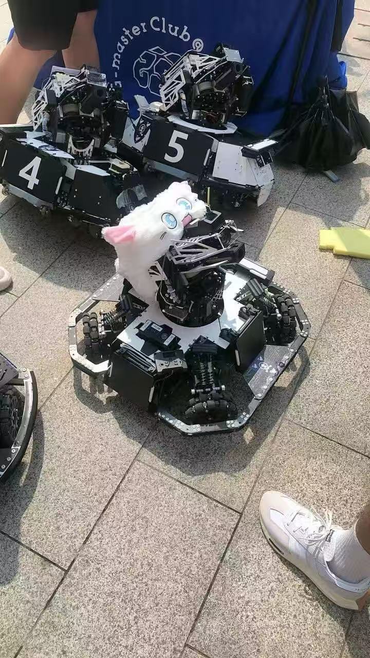 3号 步兵机器人赛场风采 2